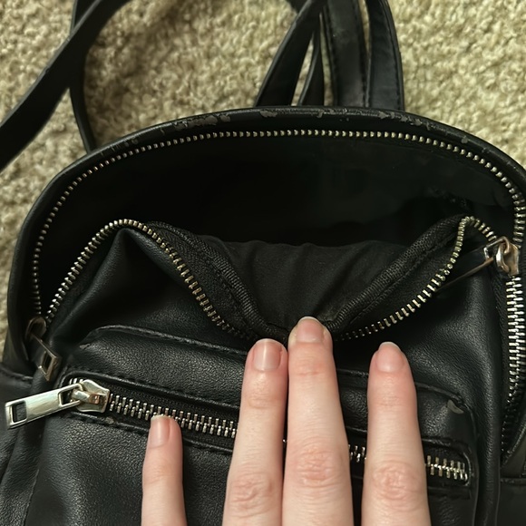 Mini backpack - Picture 2 of 4